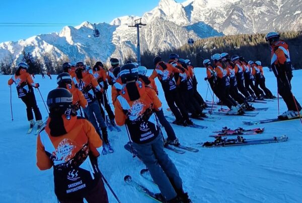 Professionelles Techniktraining auf der Piste